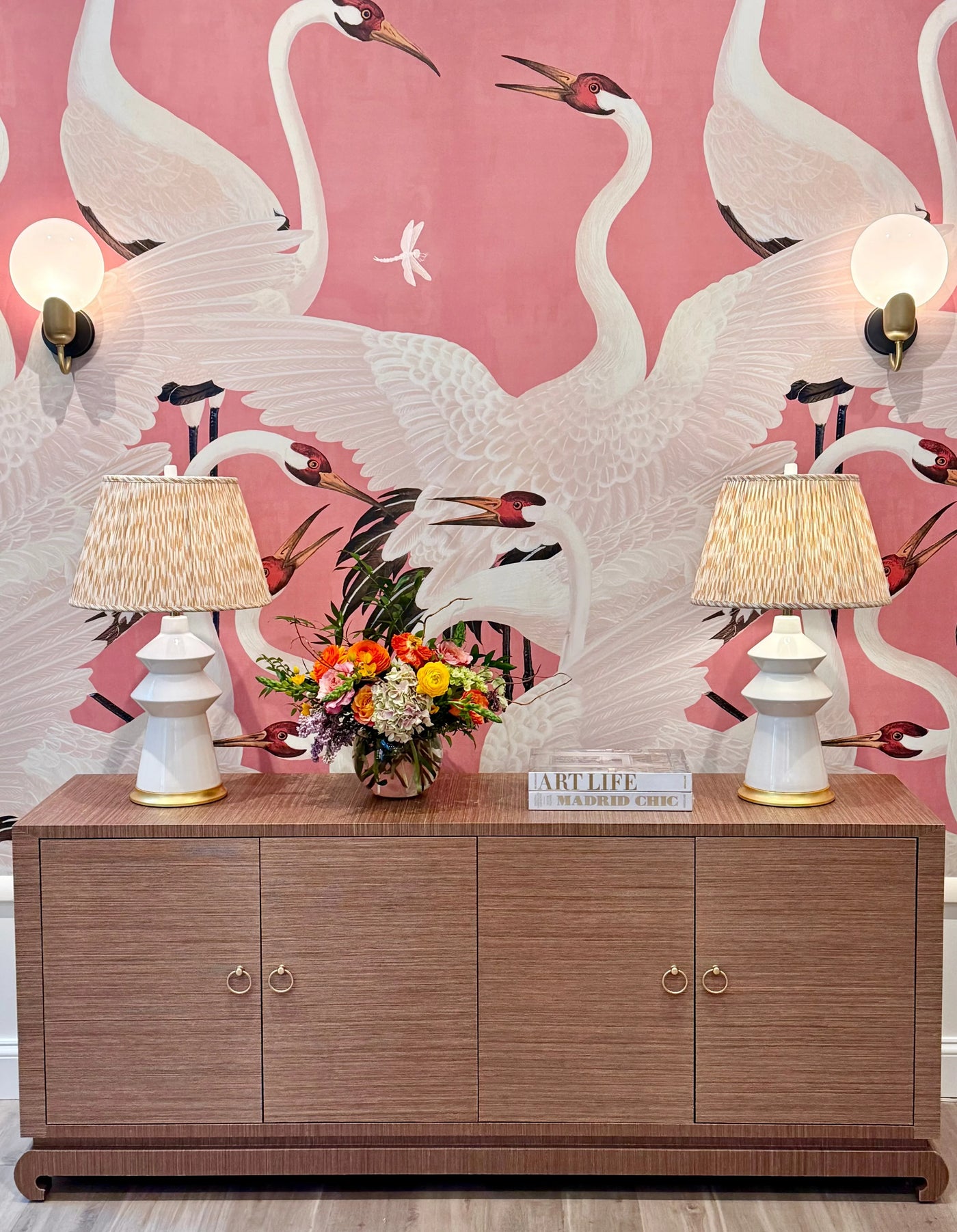 Hwang Bishop Malibu Table Lamp in White