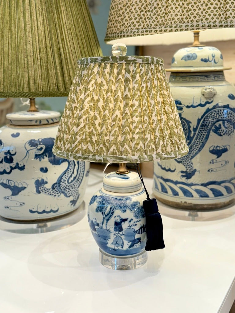 Mini Blue and White Figures Lamp