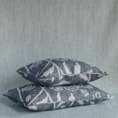 Fermoie Cushion in Neutral Astrea