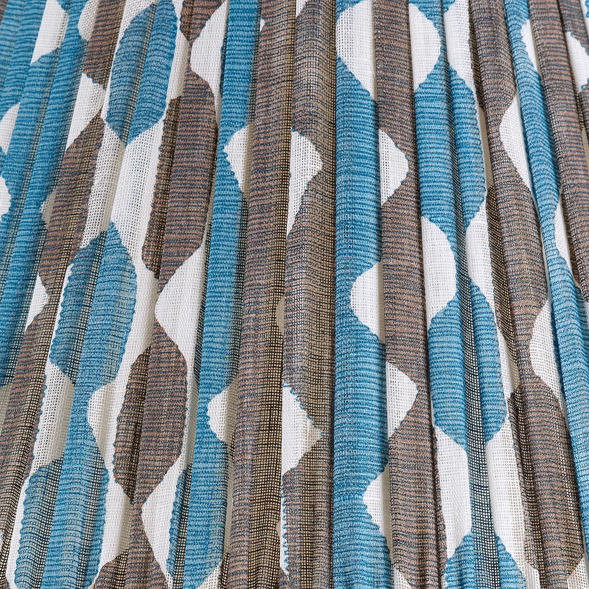 Fermoie Blue & Neutral Brown Whittle Lampshade close up