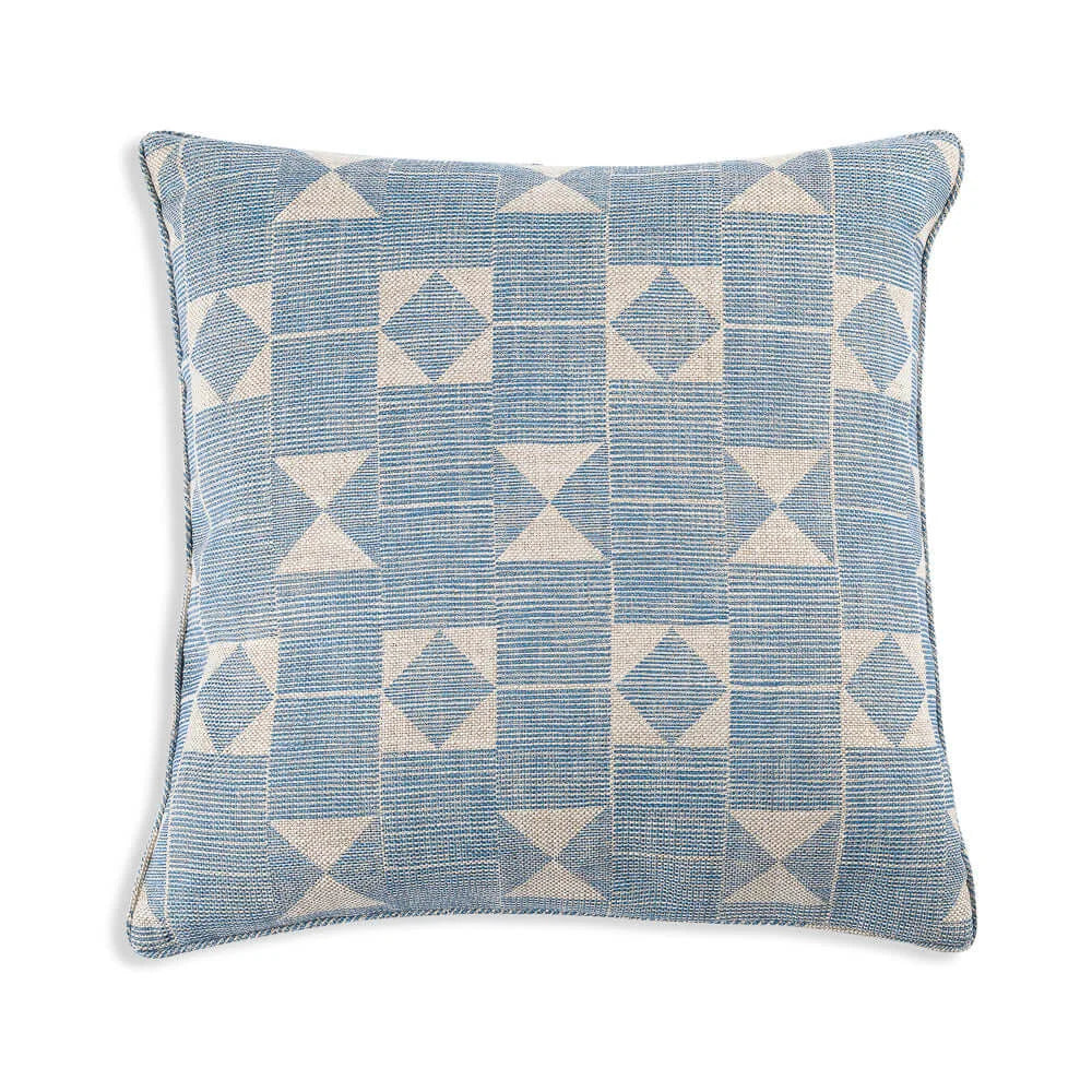 Square Fermoie cushion in Blue Flag fabric linen