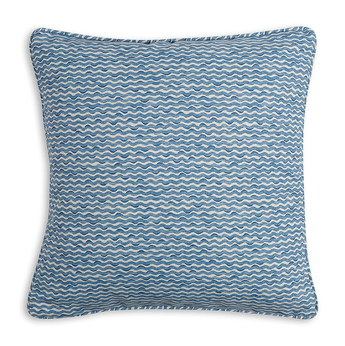 Square Fermoie cushion in Blue Popple fabric made from recycled polyester with a soft, durable texture, suitable for indoor and outdoor use.