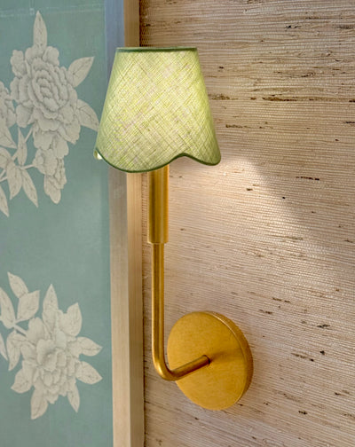 Green Scalloped Vignette