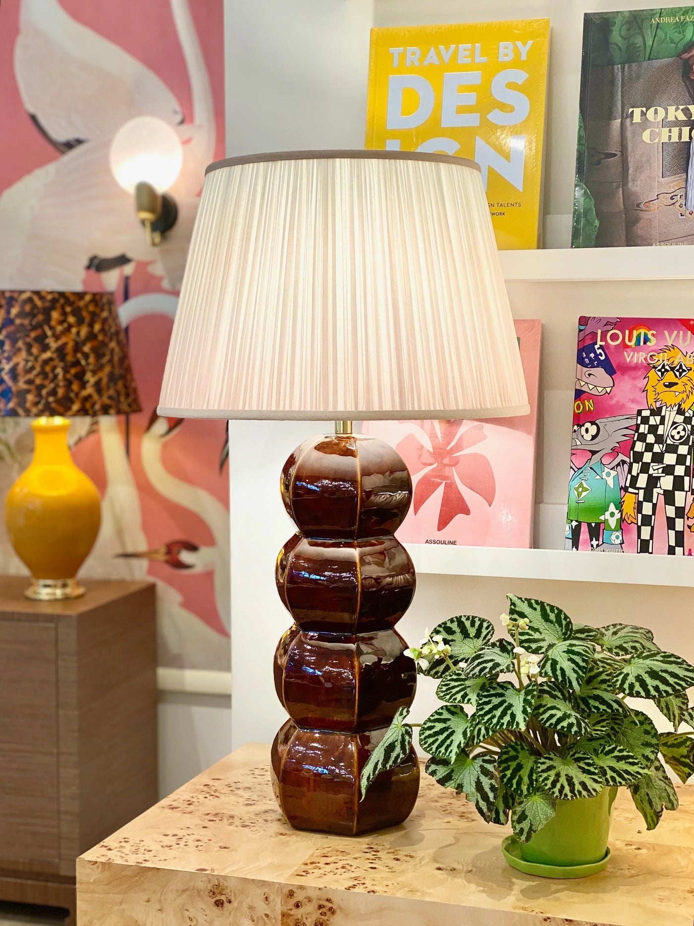 Hwang Bishop Barnacle Table Lamp in tortoise with an ombre shirred silk lampshade in biscuit colorway. 