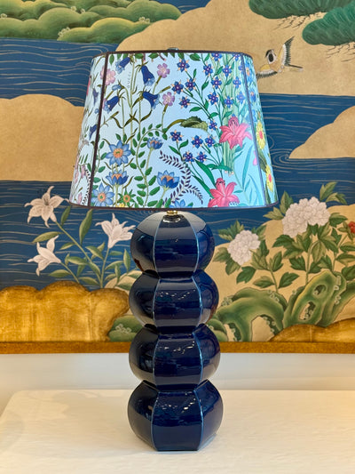 Hwang Bishop Barnacle Table Lamp in Navy
