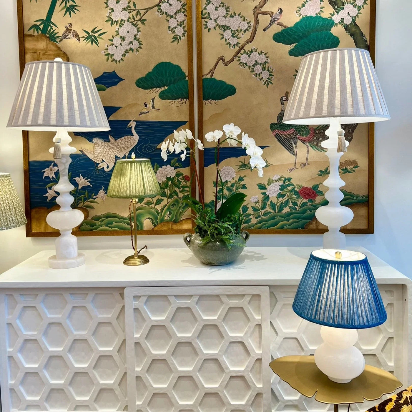 oatmeal linen box pleat lampshades on alabaster lamps