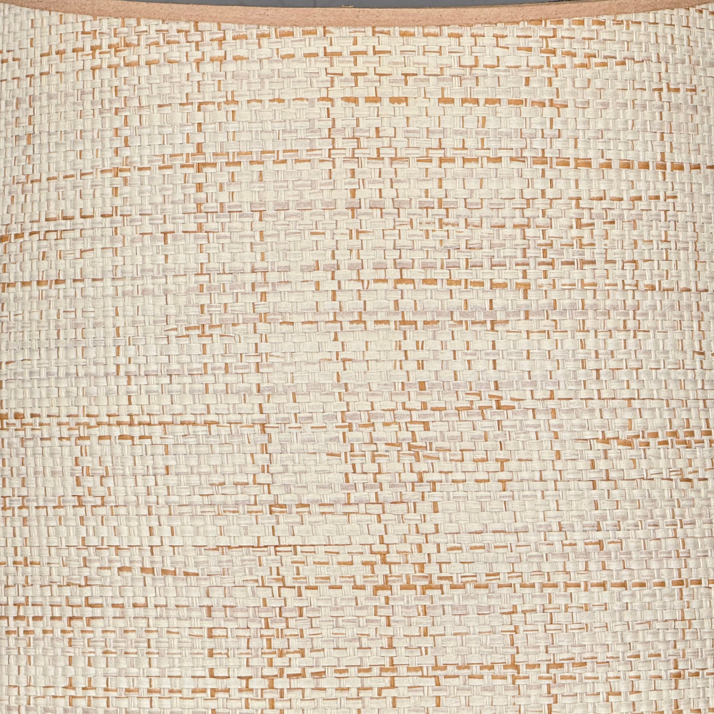 Scalloped Raffia Lampshade with Beige Trim Up close 