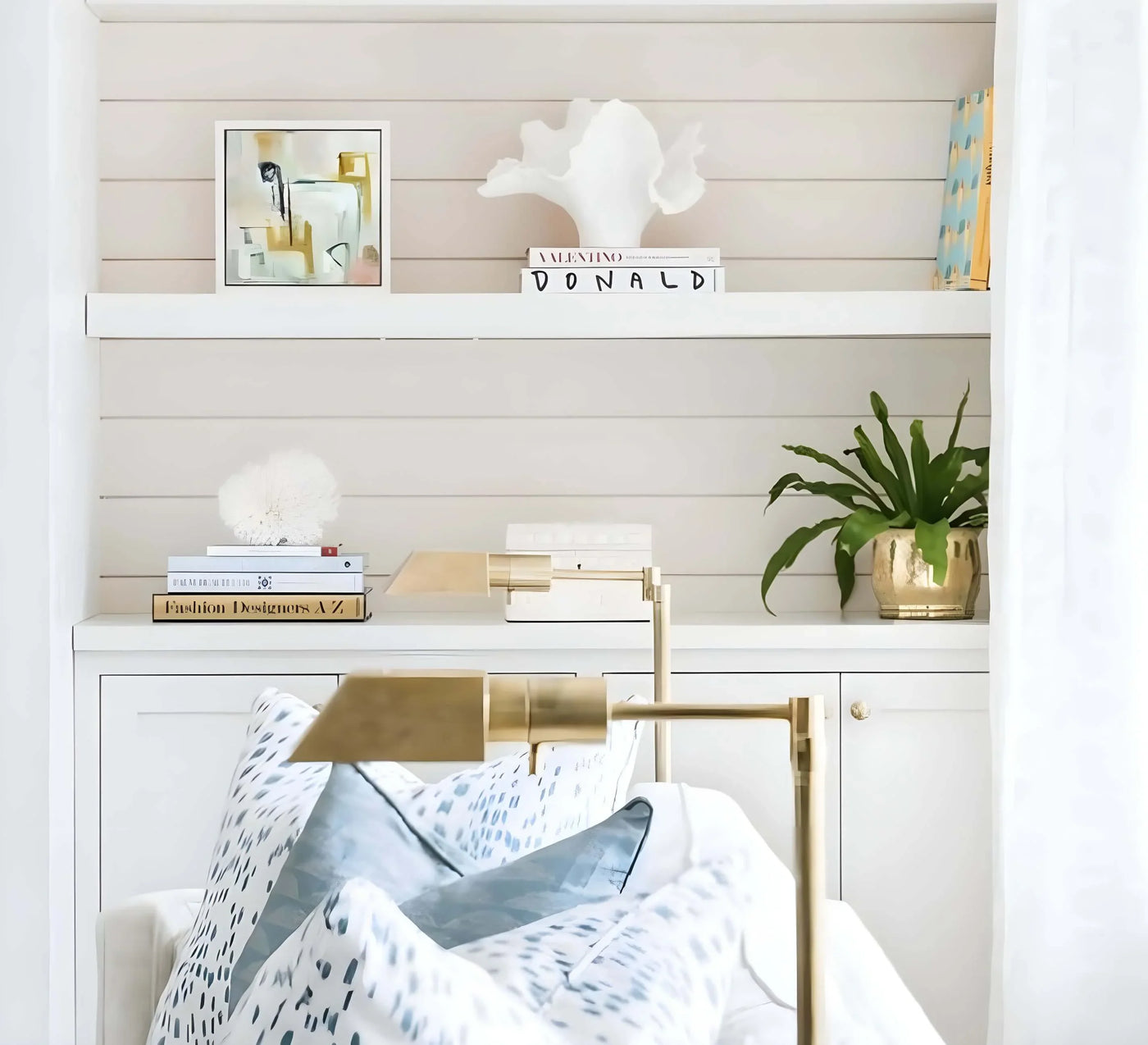 Studio Floor Lamp Lifestyle photo