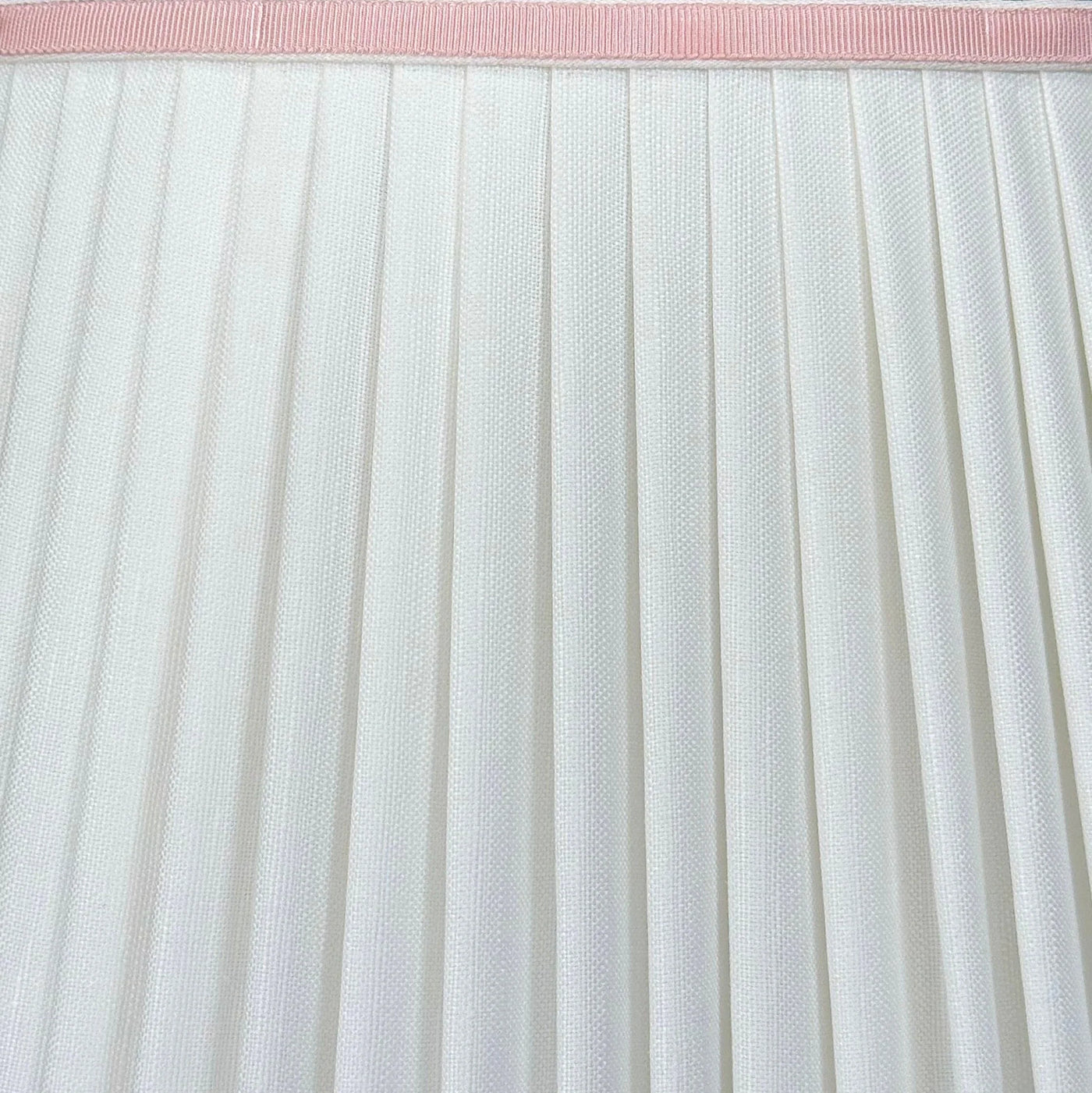 White Pleated Linen Scalloped Lampshade with Light Pink Trim