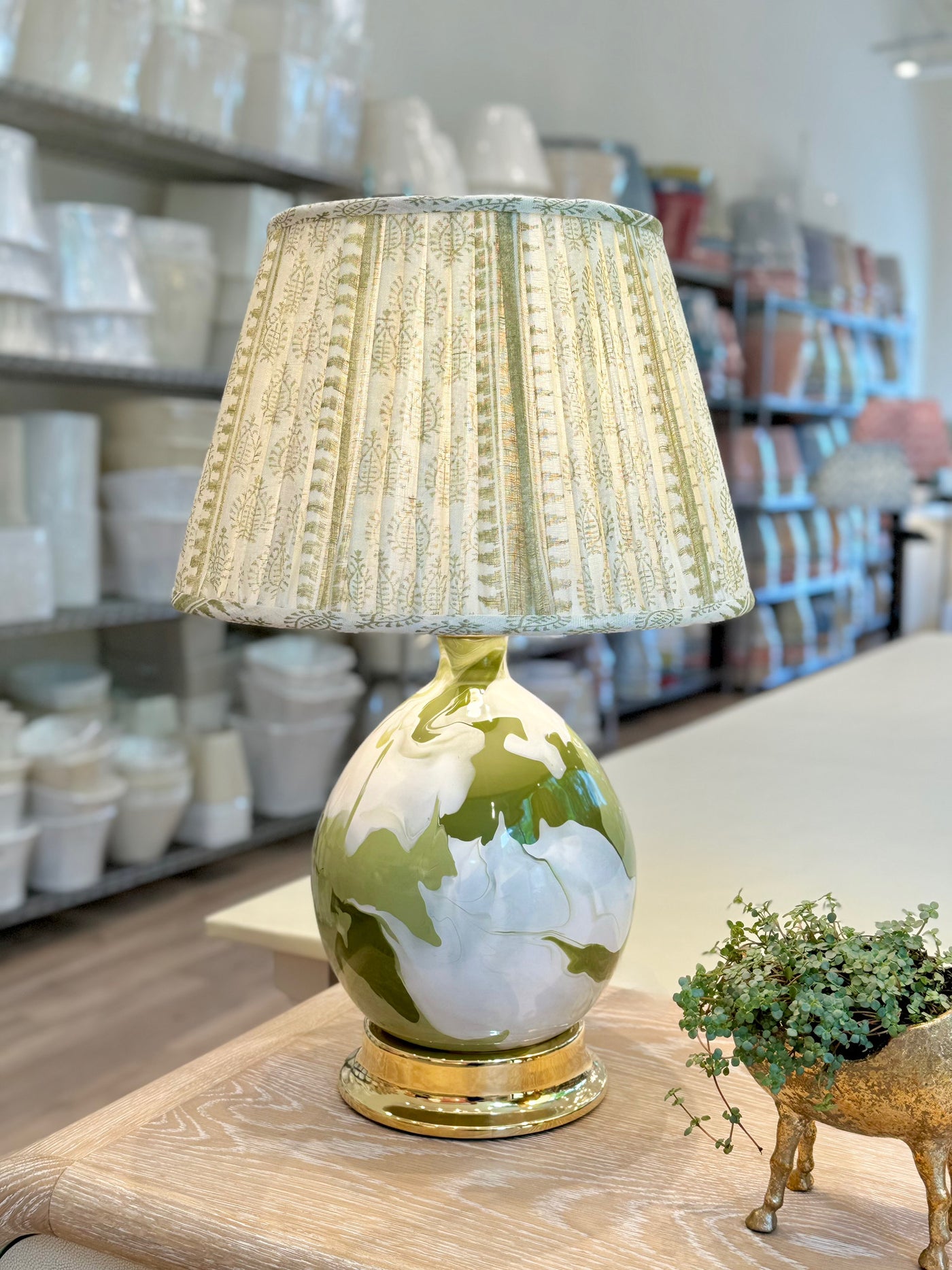 Paul Schneider Beeville Lamp in Green Ivory Geode