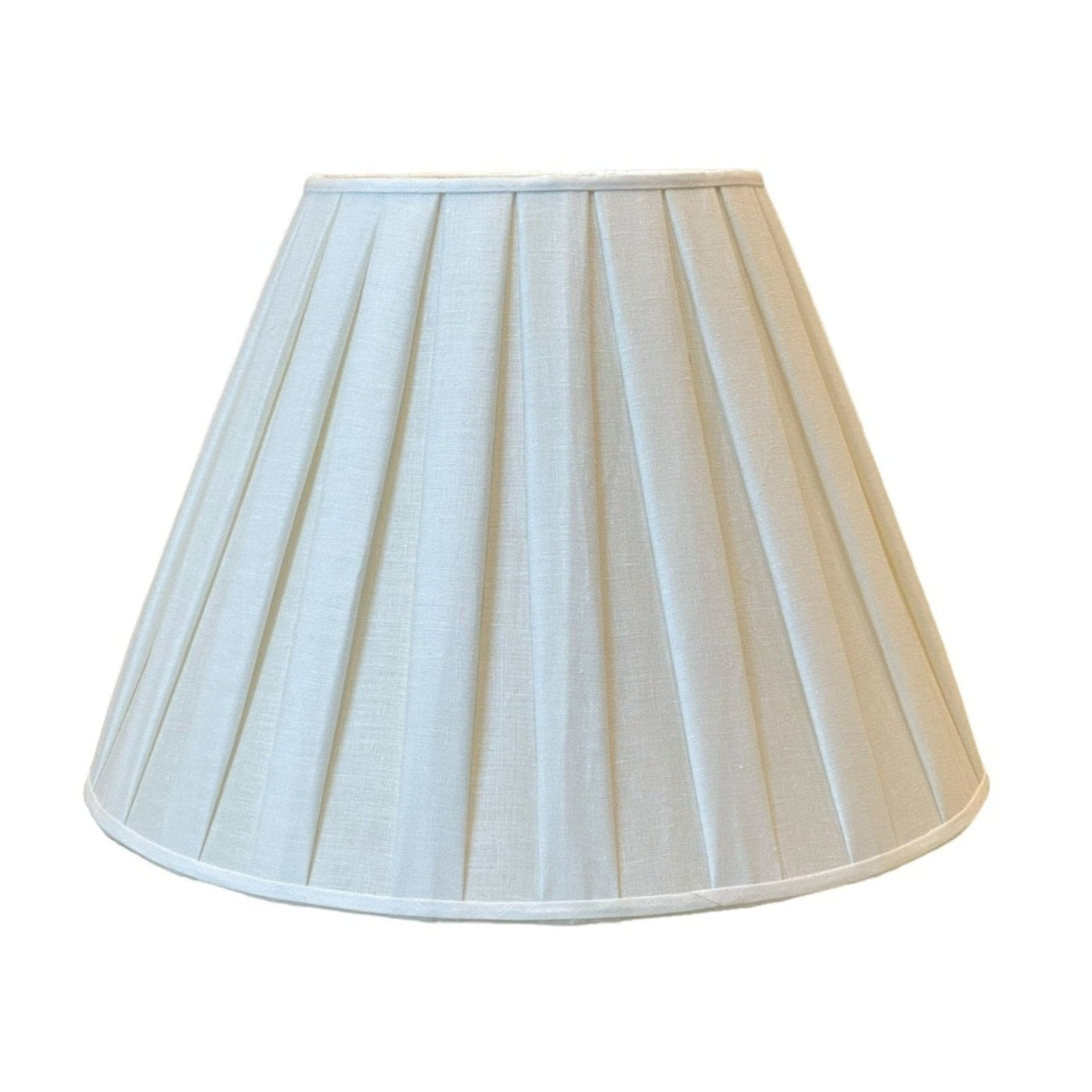 Box pleat linen lampshade