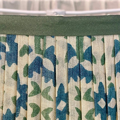 Penny Morrison chunky flower lampshade close up