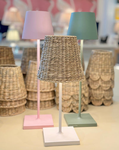 Cordless lamp with seagrass shade